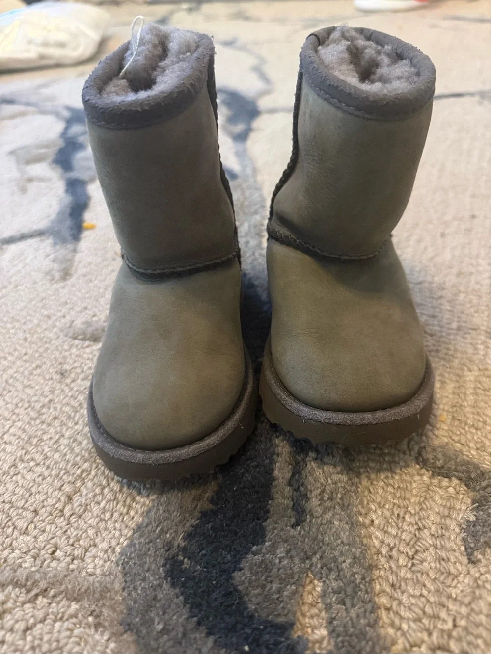 UGG Kids Short Shearling Boots - Gray